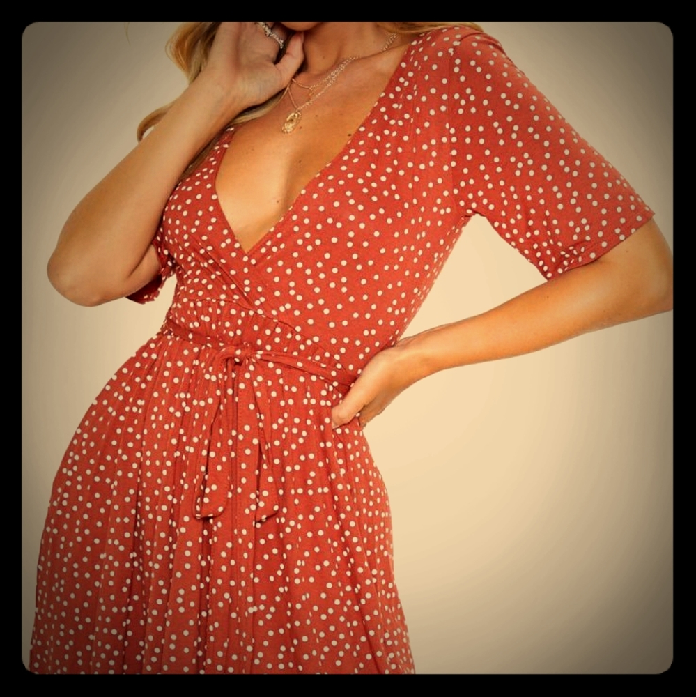 Pretty Little Thing polka dot dress